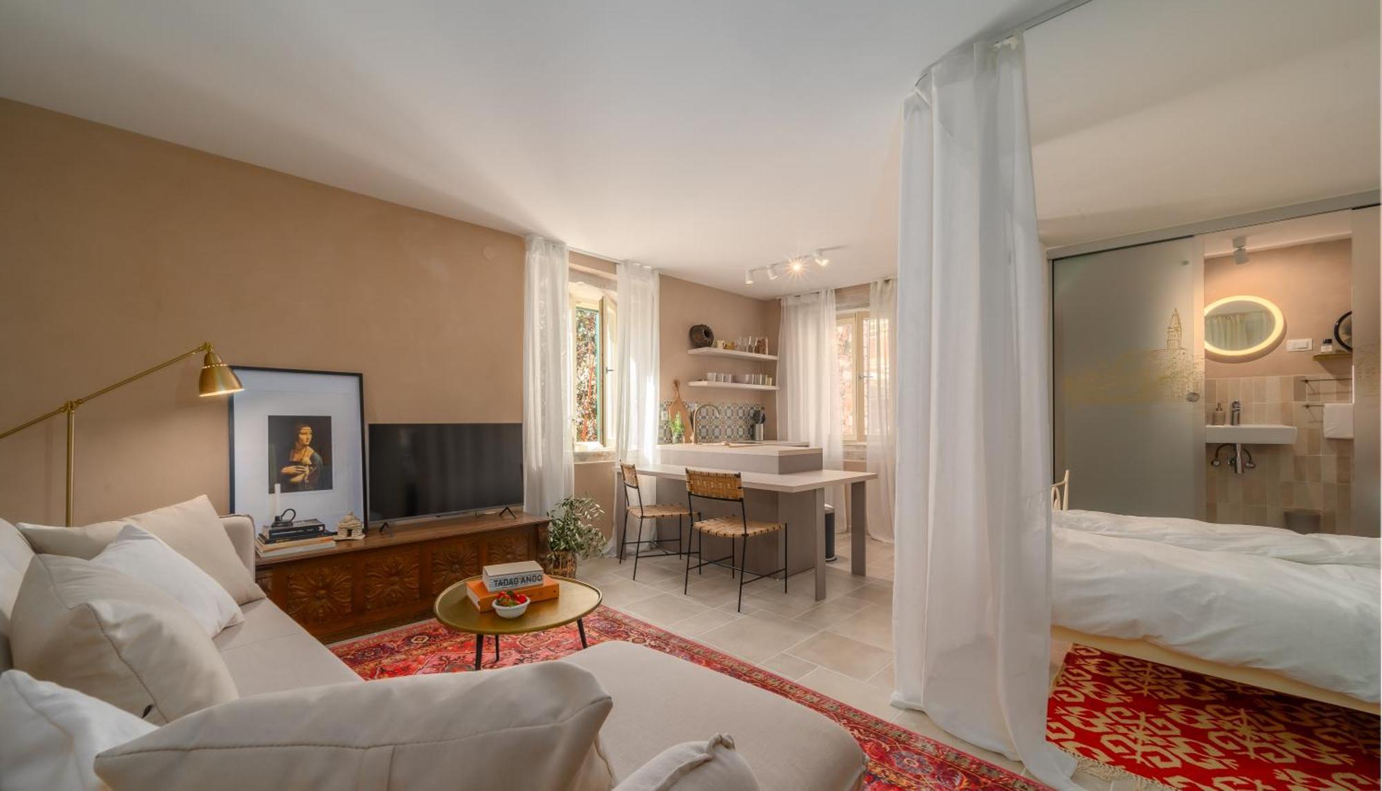 רוביני Montalbano Gem - Heritage Studio With Airy Vibes מראה חיצוני תמונה