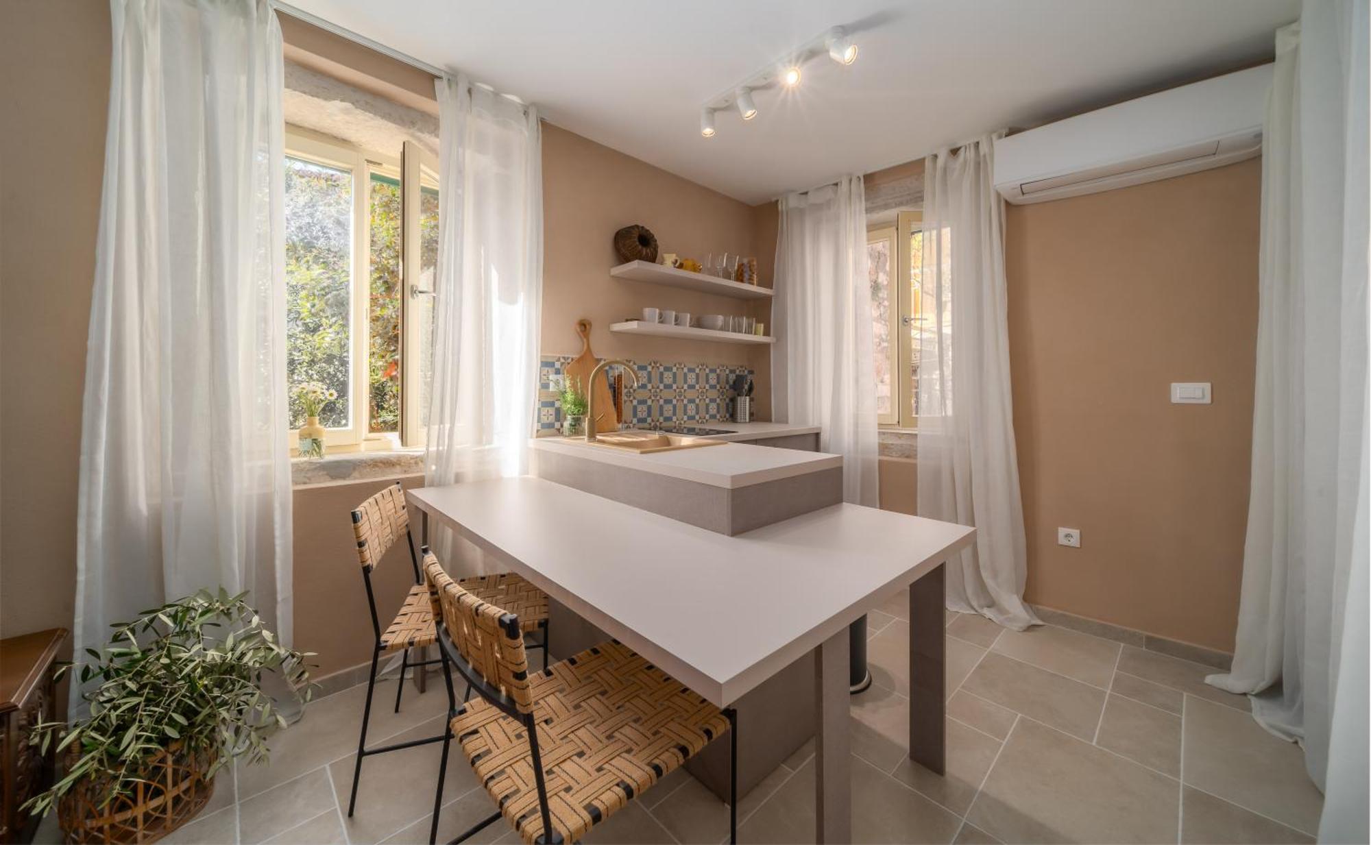 רוביני Montalbano Gem - Heritage Studio With Airy Vibes מראה חיצוני תמונה